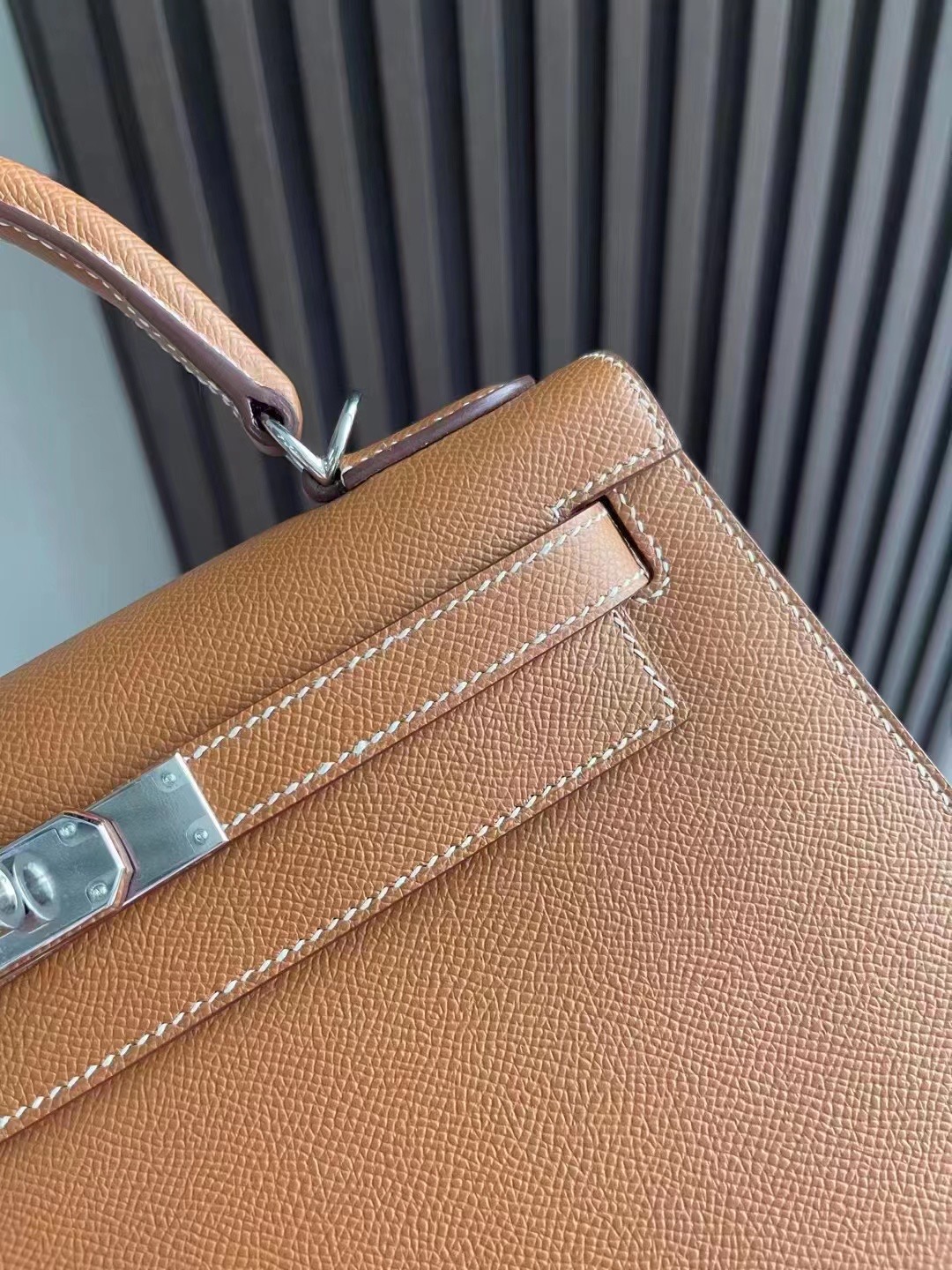 에르메스 켈리백28 골드 은장 앱송